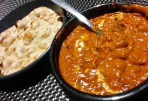 Butter Chicken With Tandoori Roti