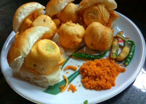 Vada Pav, Batata Vada, How To Make Mumbai Style Vada Pav