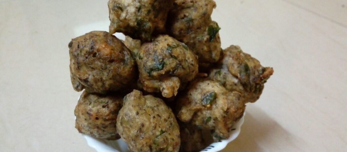 Moong Dal Urad Dal Methi Pakode