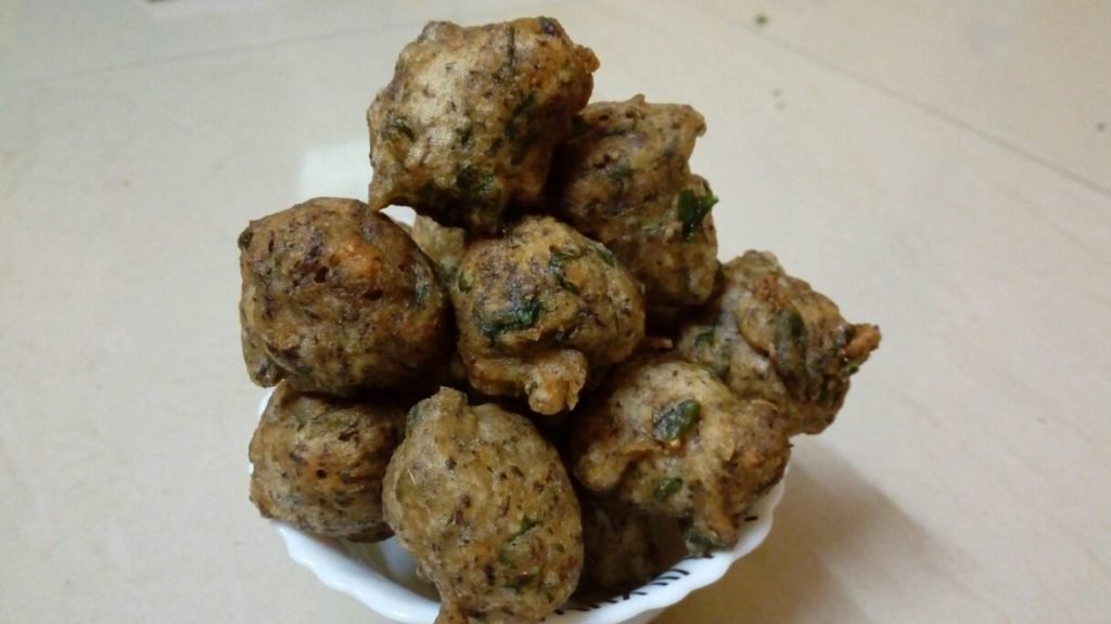 Moong Dal Urad Dal Methi Pakode