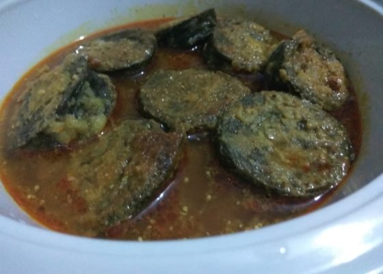 Airkanchan  Jhor (Taro Leaves Curry)