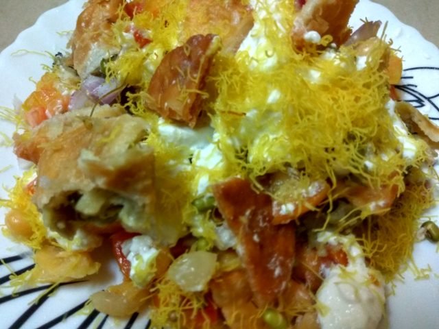 Chatpata Samosa Chaat