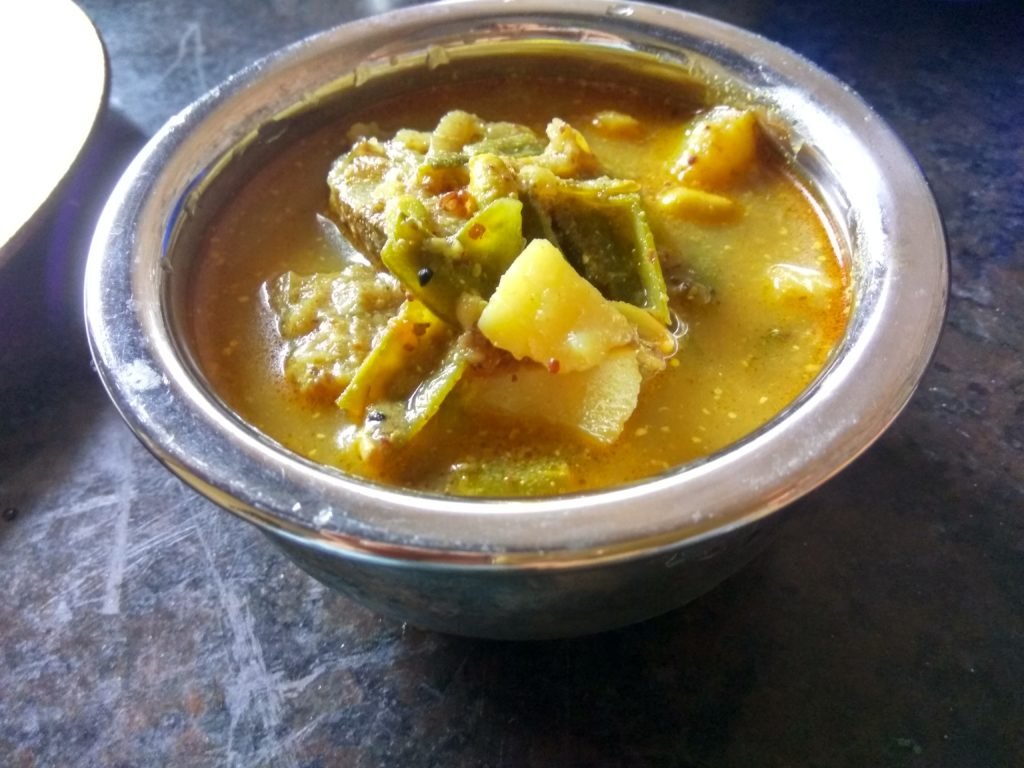 Brinjal Broad Bean Curry Recipe, Seem Bhatta - MagicTadka