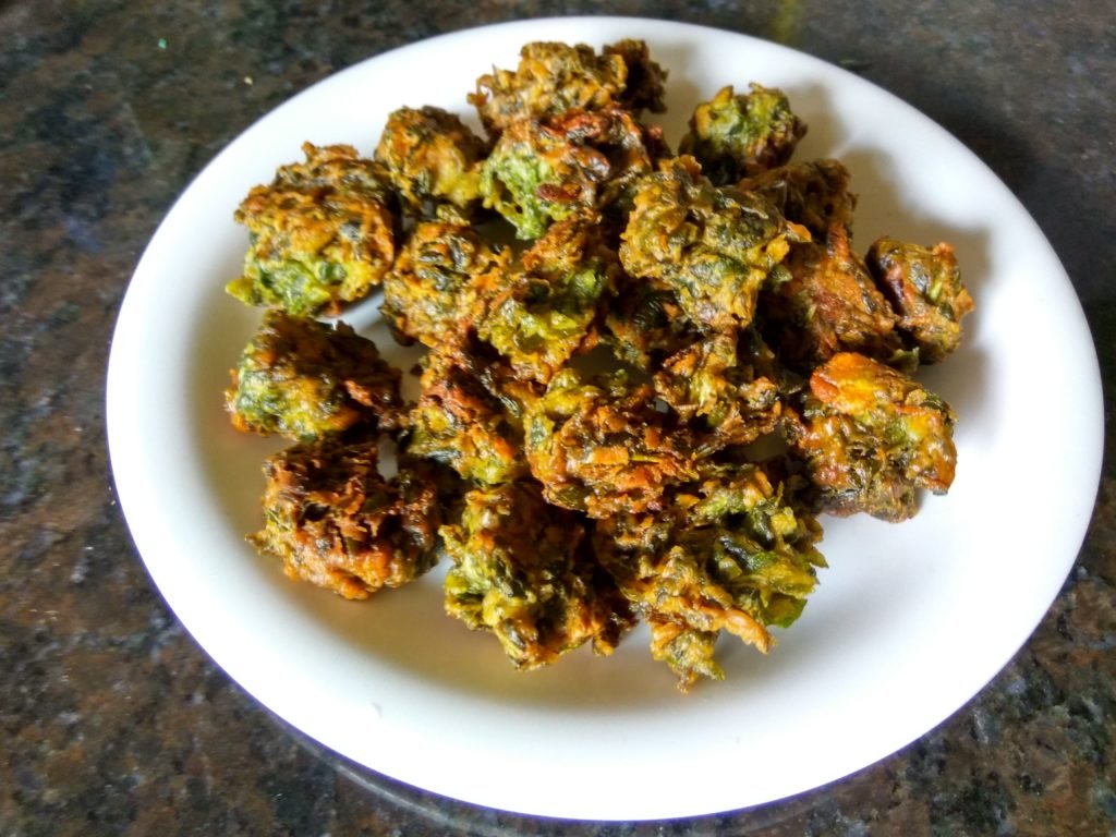 Raddish Leaves Fritters