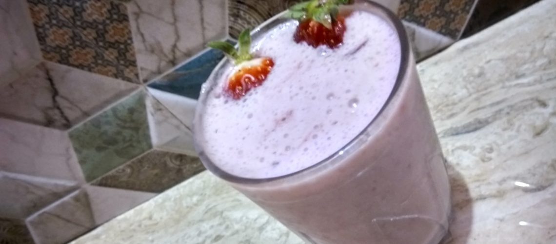 Strawberry Milkshake Recipe, How To Make Strawberry Milkshake