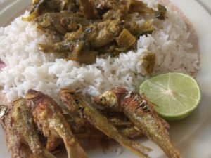 Choti Machli Curry (jhor)