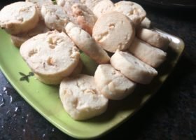 Cashew Cookies