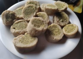 Kaju Pista Rolls Recipe