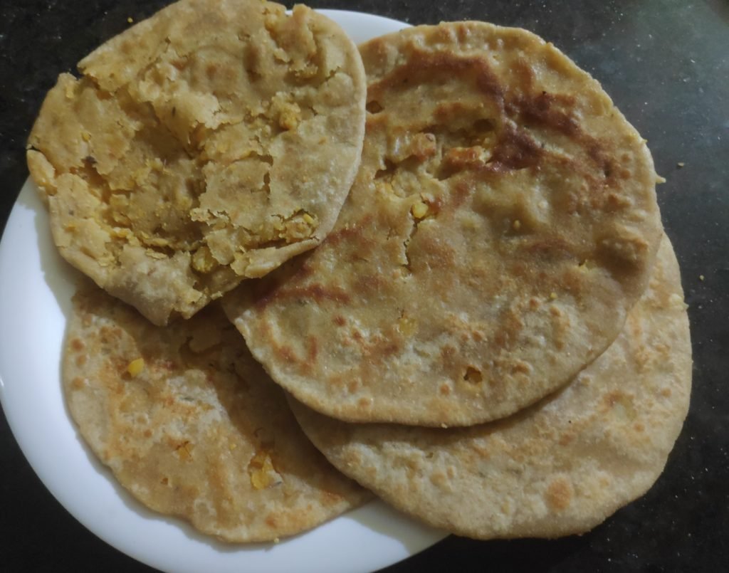 Stuffed Dal Paratha