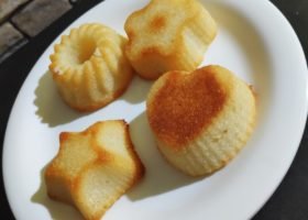 Eggless Semolina Lemon Muffins (Cup Cakes)