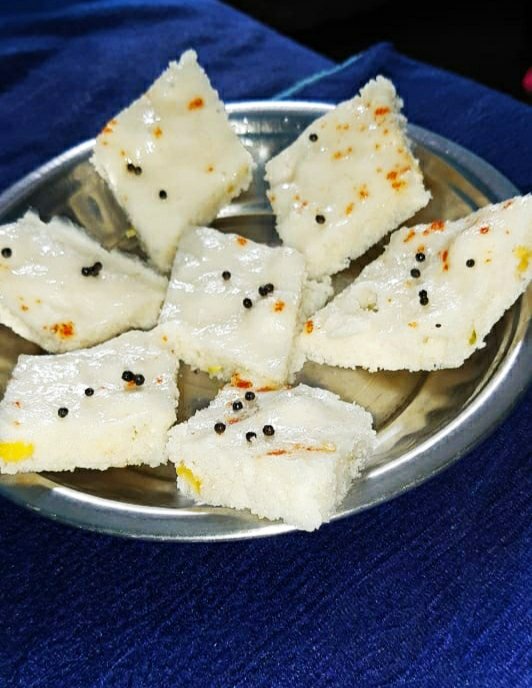 Gujarati White Dhokla Idra